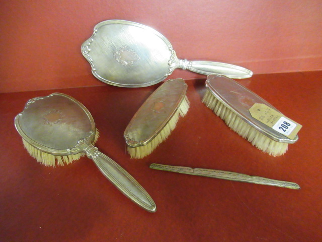 WHITE METAL DRESSING TABLE SET Image
