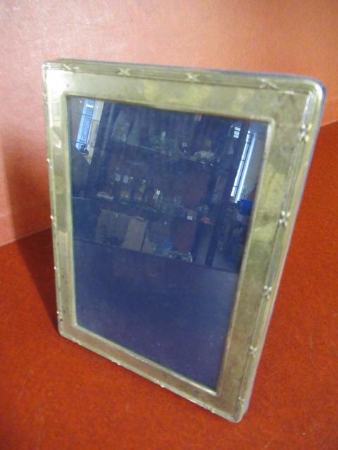 SILVER PHOTO FRAME Image