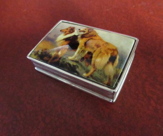 SILVER AND ENAMEL TRINKET / PILL BOX Image