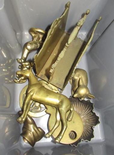 BOX OF BRASSWARE Image