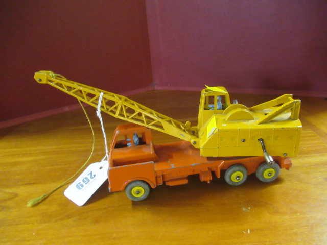 DINKY LORRY MOUNTED CRANE Image