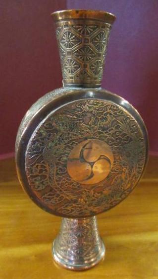 ANTIQUE CHINESE MOON FLASK Image