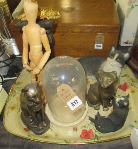 TRAY OF MISCELLANEOUS ITEMS INCLUDING PERRY BORRELLI TIGER Image