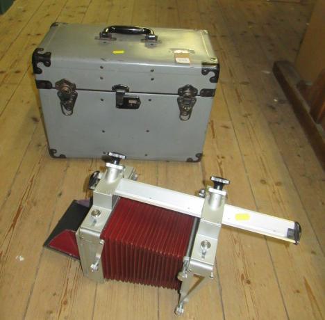 GRAFLEX VIEW ONE CAMERA WITH KODAK 203MM FILM AND MOUNT Image