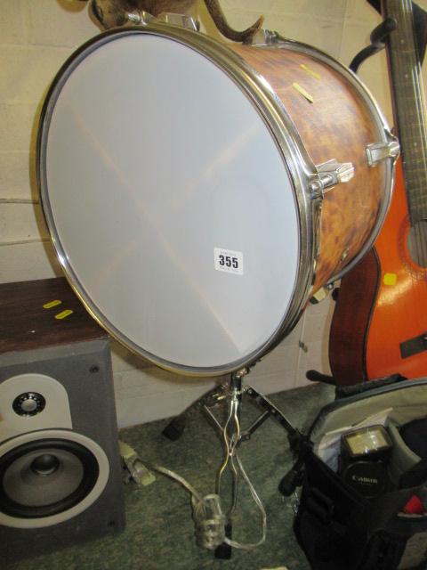 DRUM LAMP/WINE RACK Image