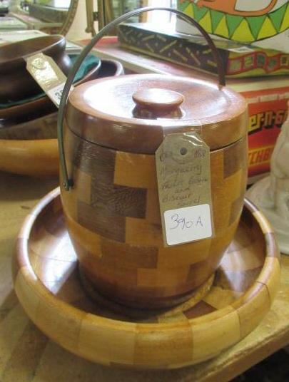MARQUETRY FRUIT BOWL AND A BISCUIT BARREL Image