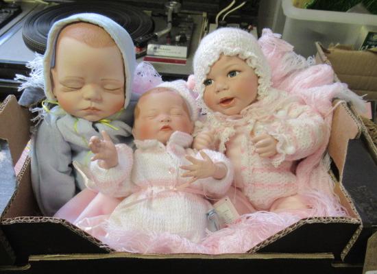 THREE ASHTON DRAKE BABY DOLLS Image