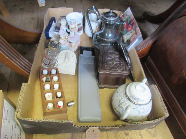 BOX OF MISCELLANEOUS ITEMS INCLUDING WATER JUG, THIMBLES, CUPS, COMMEMORATIVE SPOONS AND CARDS ETC Image