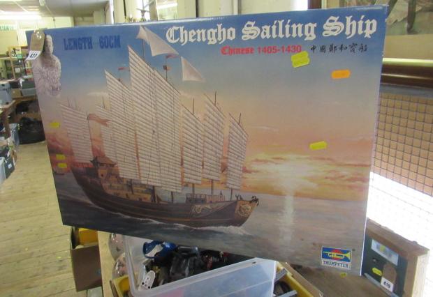 BOXED MODEL GALLEON Image