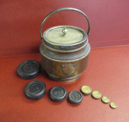 BISCUIT BARREL AND WEIGHTS Image