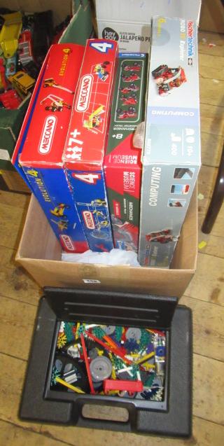 BOX OF MECCANO KINEX AND FISHER CONSTRUCTION SETS Image