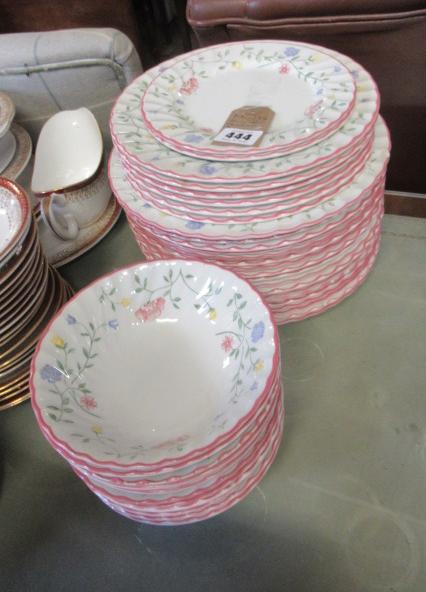 QUANTITY OF JOHNSON BROTHERS PLATES AND BOWLS Image