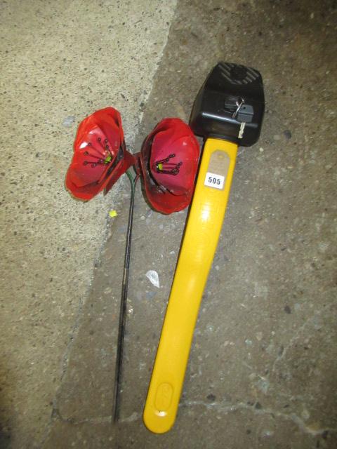 STOPLOCK WITH KEY AND TWO METAL POPPIES Image