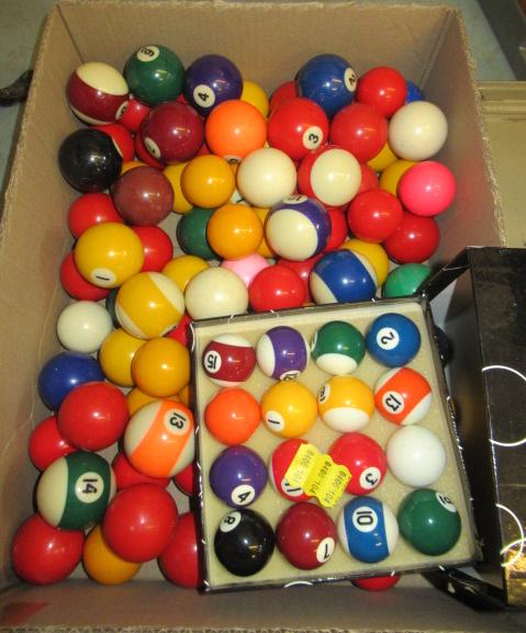 BOX OF POOL AND SNOOKER BALLS Image