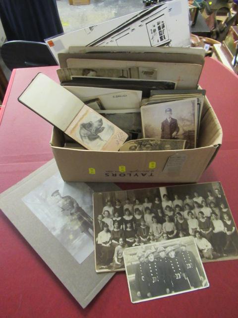 BOX OF OLD PHOTOGRAPHS AND AUTOGRAPH BOOKS ETC Image
