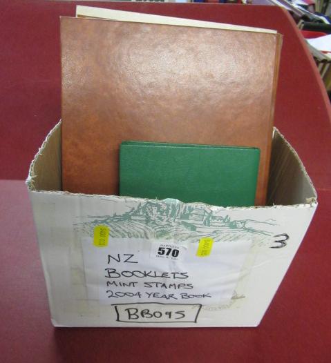 NEW ZEALAND BOOKLETS OF MINT STAMPS WITH 2004 YEAR BOOK Image