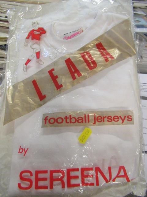 BOX OF VINTAGE FOOTBALL SHIRTS AND SPORTSWEAR Image