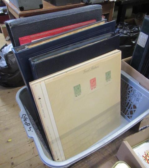 SILVER TUB OF UK AND OTHER STAMP ALBUMS ETC Image