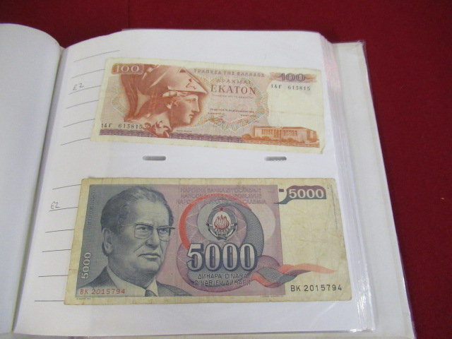 ALBUM OF WORLD BANK NOTES Image