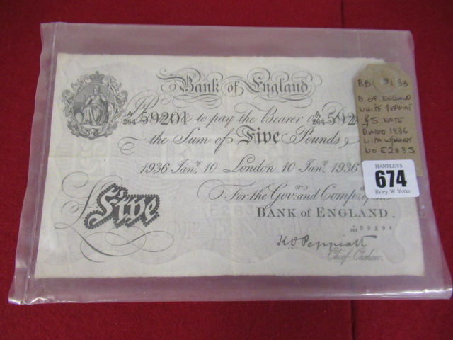 BANK OF ENGLAND WHITE PEPPIAT FIVE POUND BANK NOTE DATED 1936 WITH WATERMARK NO. E2835 Image