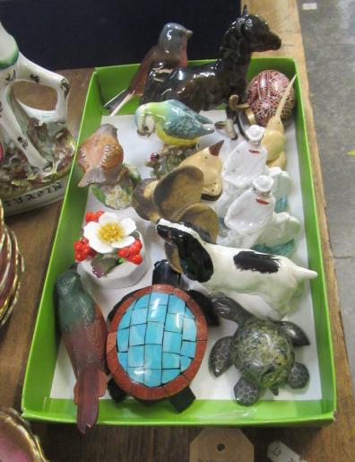TRAY OF ORNAMENTS INCLUDING BESWICK AND ROYAL WORCESTER Image