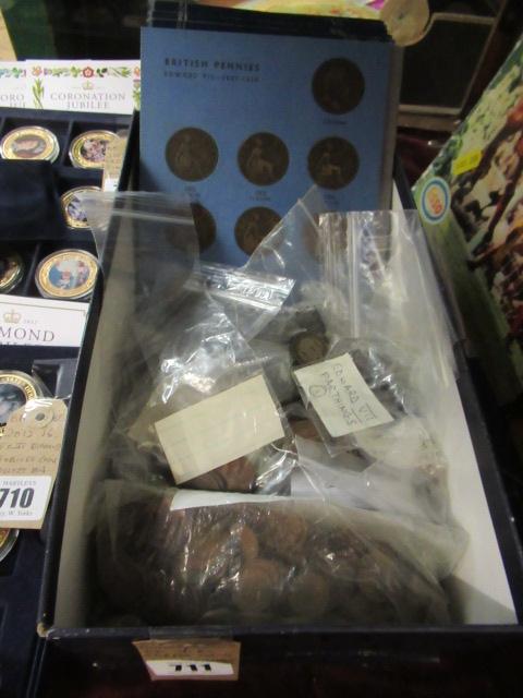 HEAVY BOX OF UK COPPER COINS INCLUDING WHITMAN FOLDERS Image