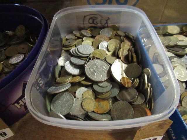 BOX OF WORLD COINS Image