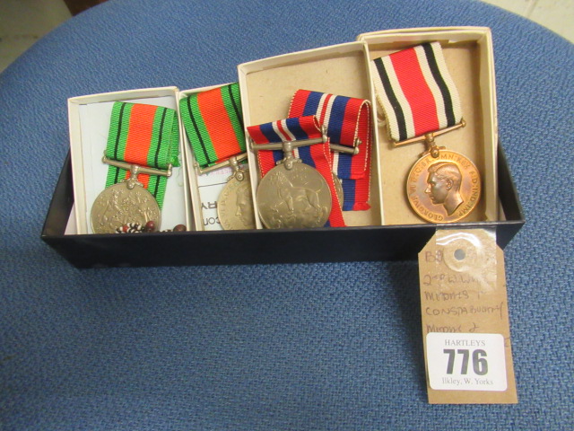 WWI MEDALS AND CONSTABULARY MEDAL AND COMMEMORATIVE CROWNS Image