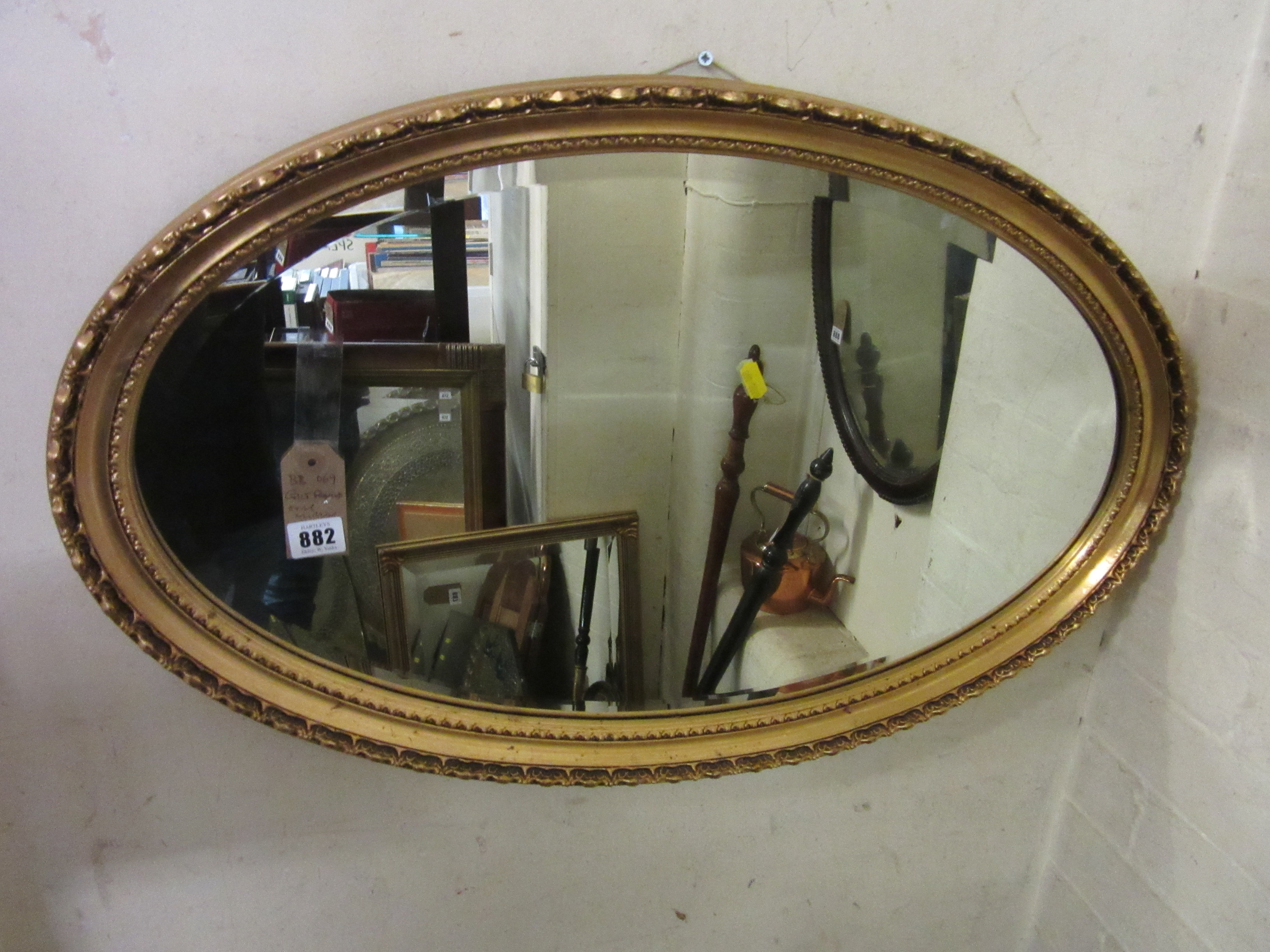 GILT FRAMED OVAL MIRROR Image