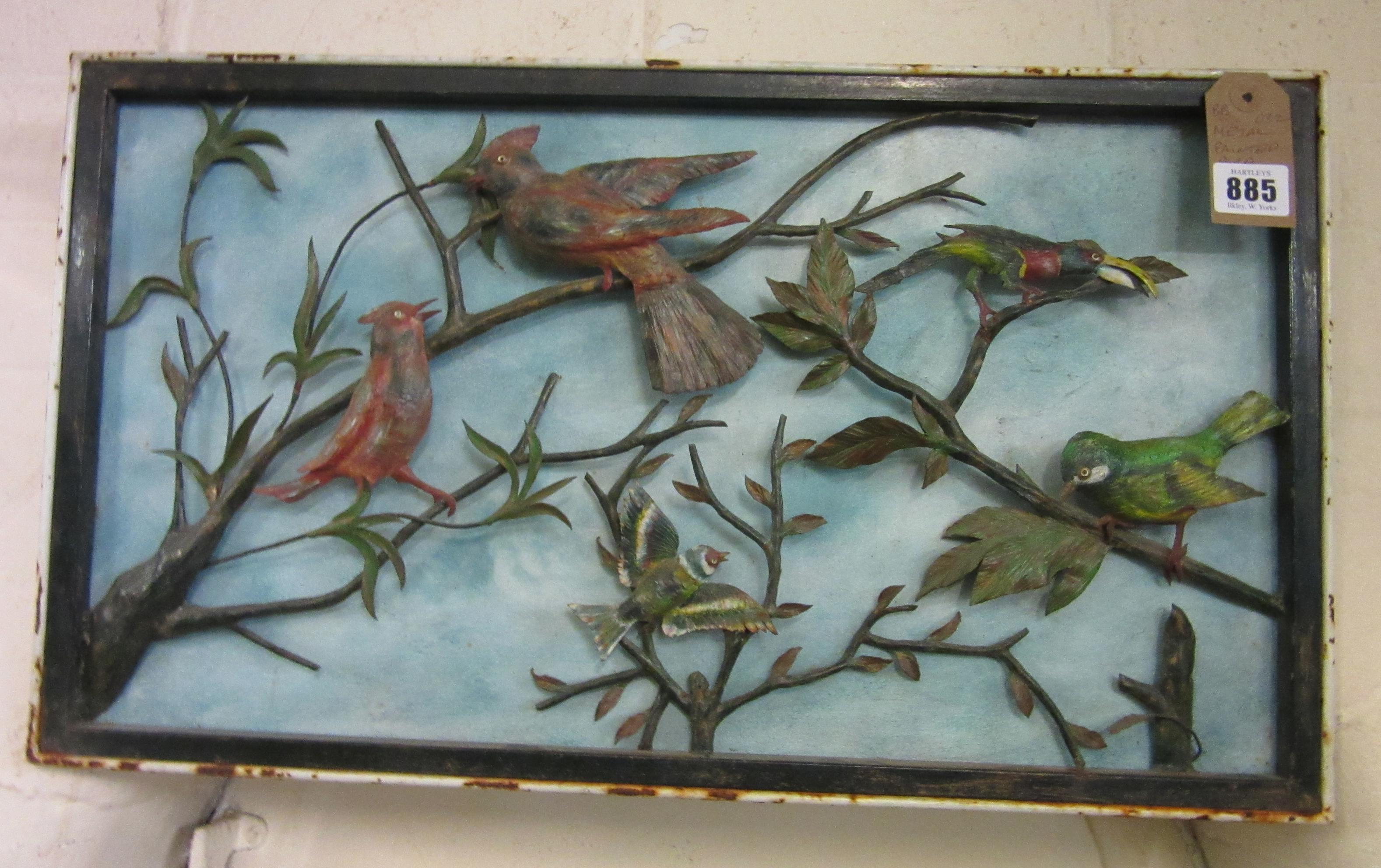 METAL PAINTED BIRD PANEL Image