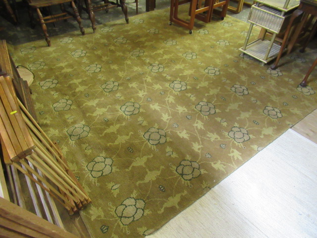 ARTS AND CRAFTS STYLE CARPET 294 X 253 CM Image