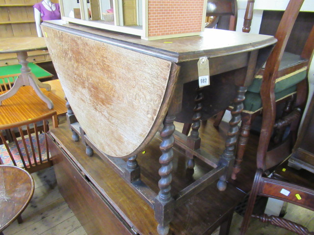 OAK BARLEY TWIST DROP LEAF TABLE Image