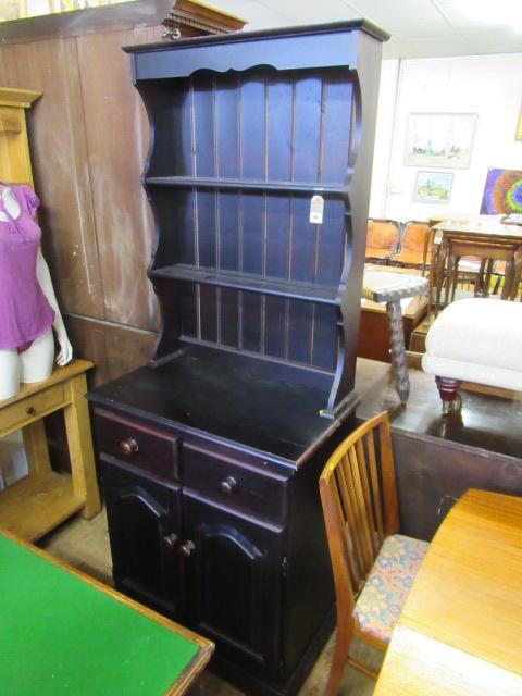 KITCHEN DRESSER Image