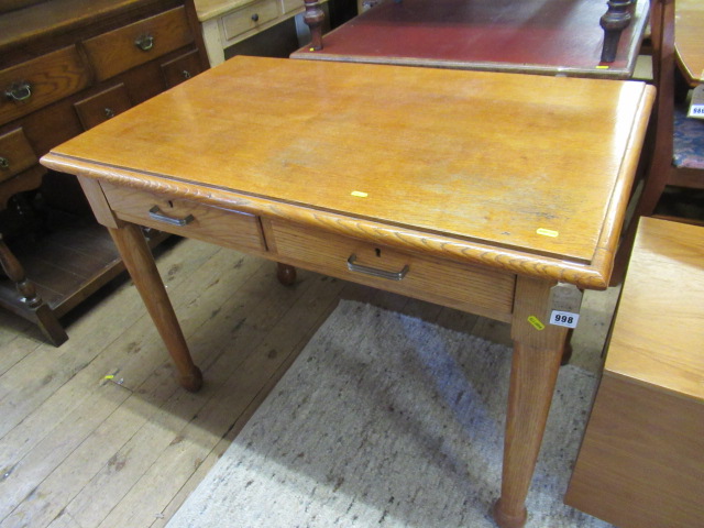 OAK DESK Image