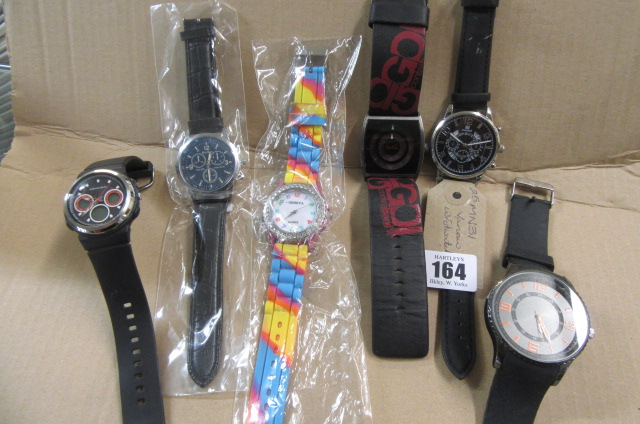VARIOUS WRIST WATCHES Image