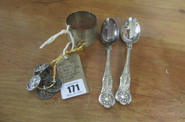 FIVE SILVER BUTTONS AND TWO SILVER SPOONS ETC Image