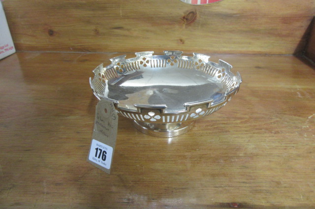 SILVER LOW PEDESTAL DISH Image