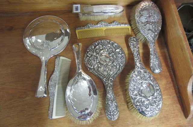 SILVER PART DRESSING TABLE SETS Image
