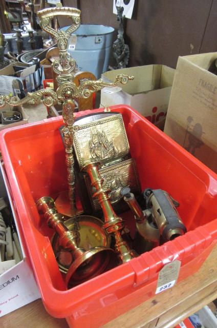 BOX OF BRASS INCLUDING SCALES ETC Image