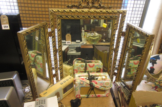 DRESSING TABLE MIRROR Image