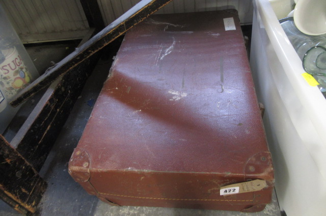TWO VINTAGE SUITCASES Image