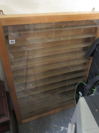 WALL DISPLAY CABINET Image