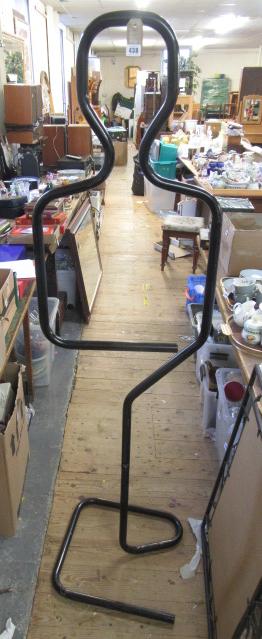 METAL MANNEQUIN STAND Image
