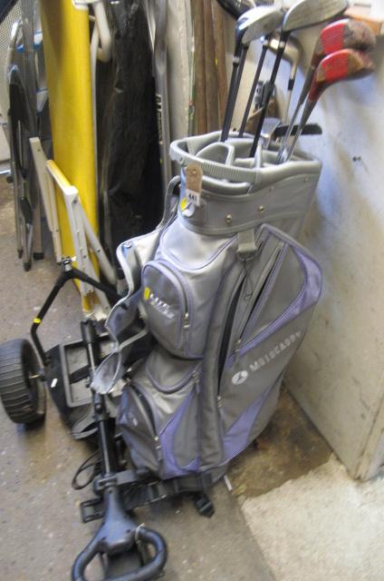 GOLF TROLLEY  BAG AND CLUBS Image