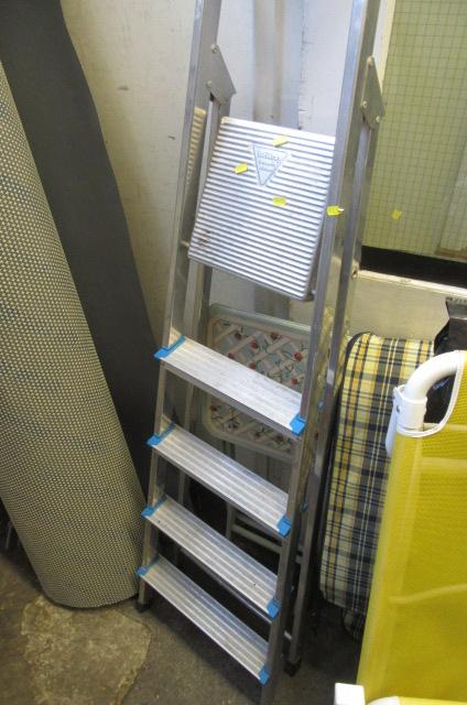 STEP LADDERS AND FOLDING TABLE Image