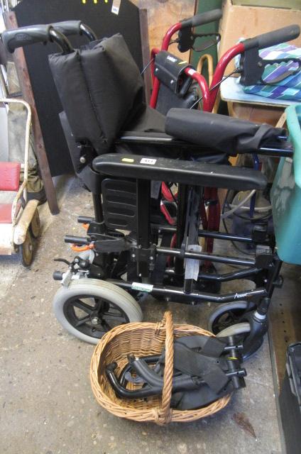 FOLDING WHEELCHAIR Image