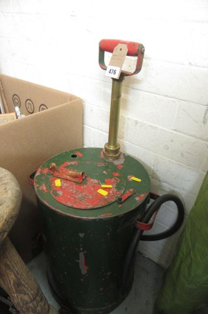 GREEN PUMP OIL CAN Image