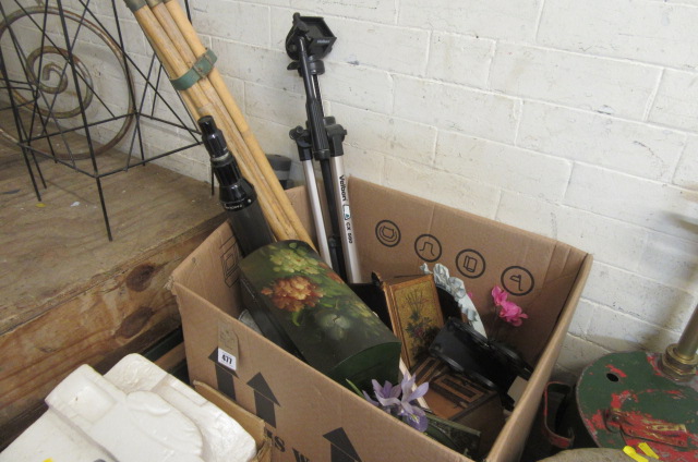 BOX OF MISCELLANEOUS ITEMS Image