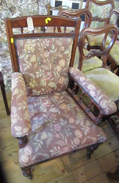 TAPESTRY BUTTON BACK ARMCHAIR Image