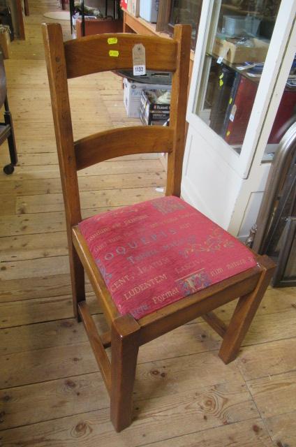 OAK DINING CHAIR Image